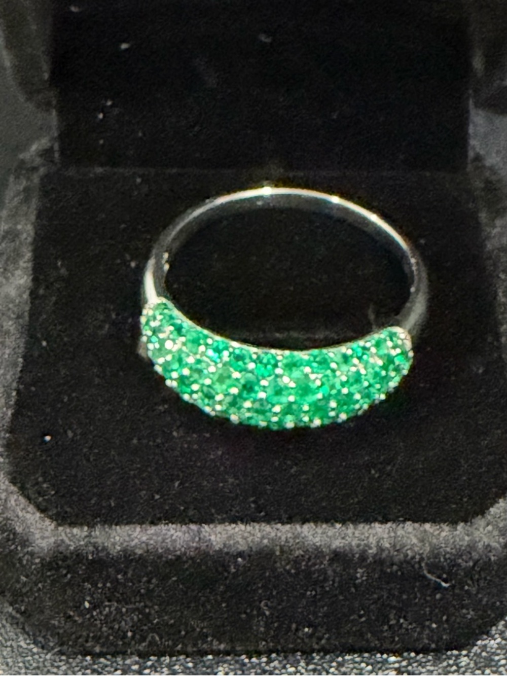 18kt emerald pave ring set